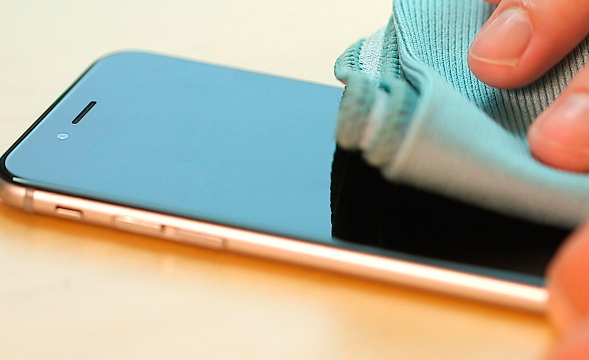Comment désinfecter votre téléphone portable, votre clavier et votre souris